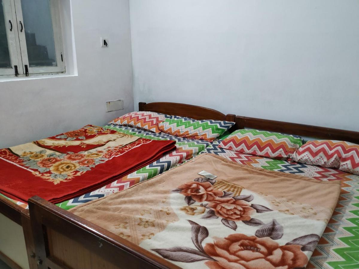 White House Anandagiri Hostel Kodaikanal Exterior photo